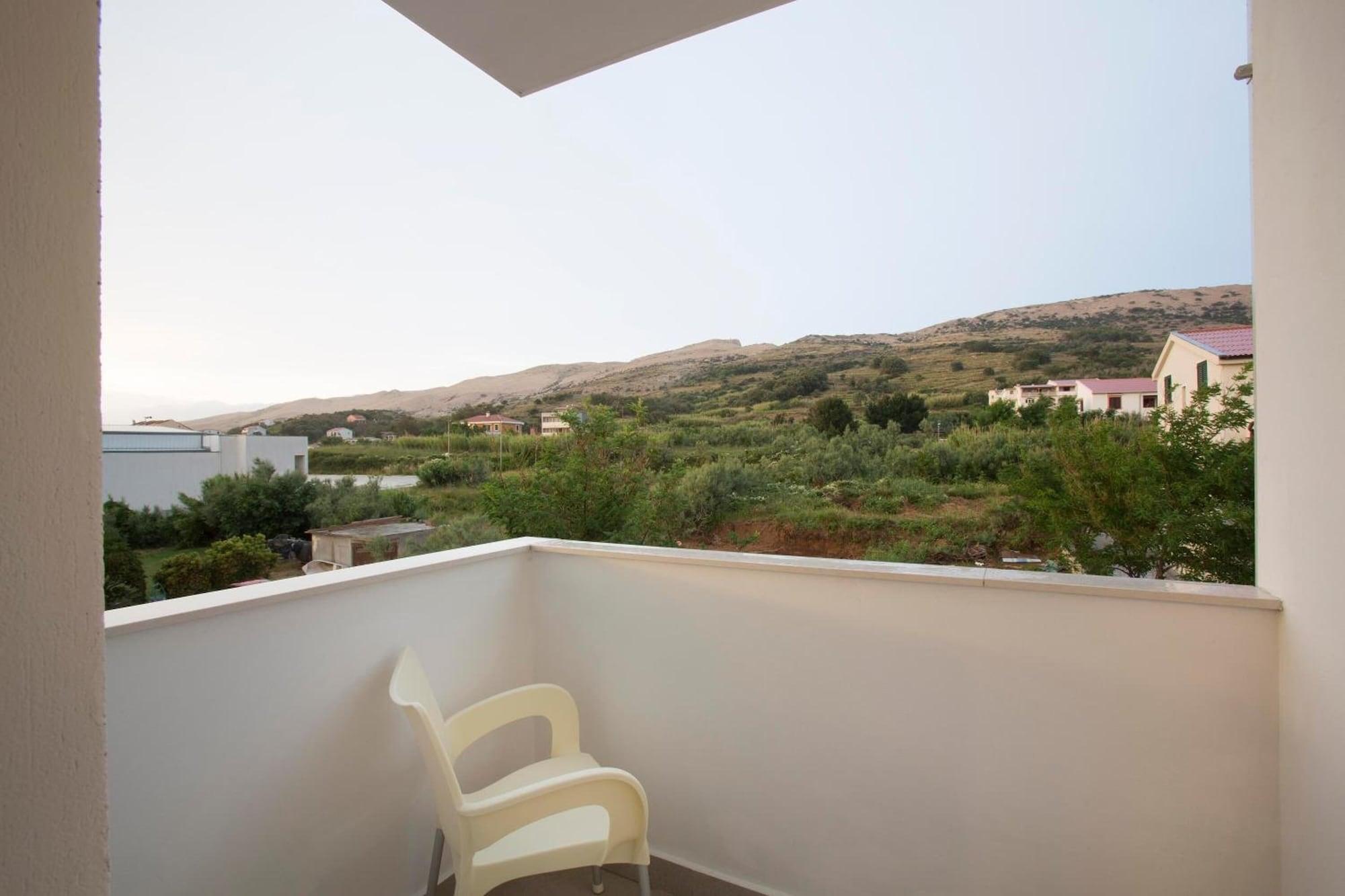 Boutique Intermezzo - Pag Centre 4*